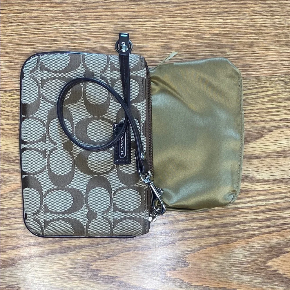 Coach Signature Pattern Wristlet - Picture 4 of 4